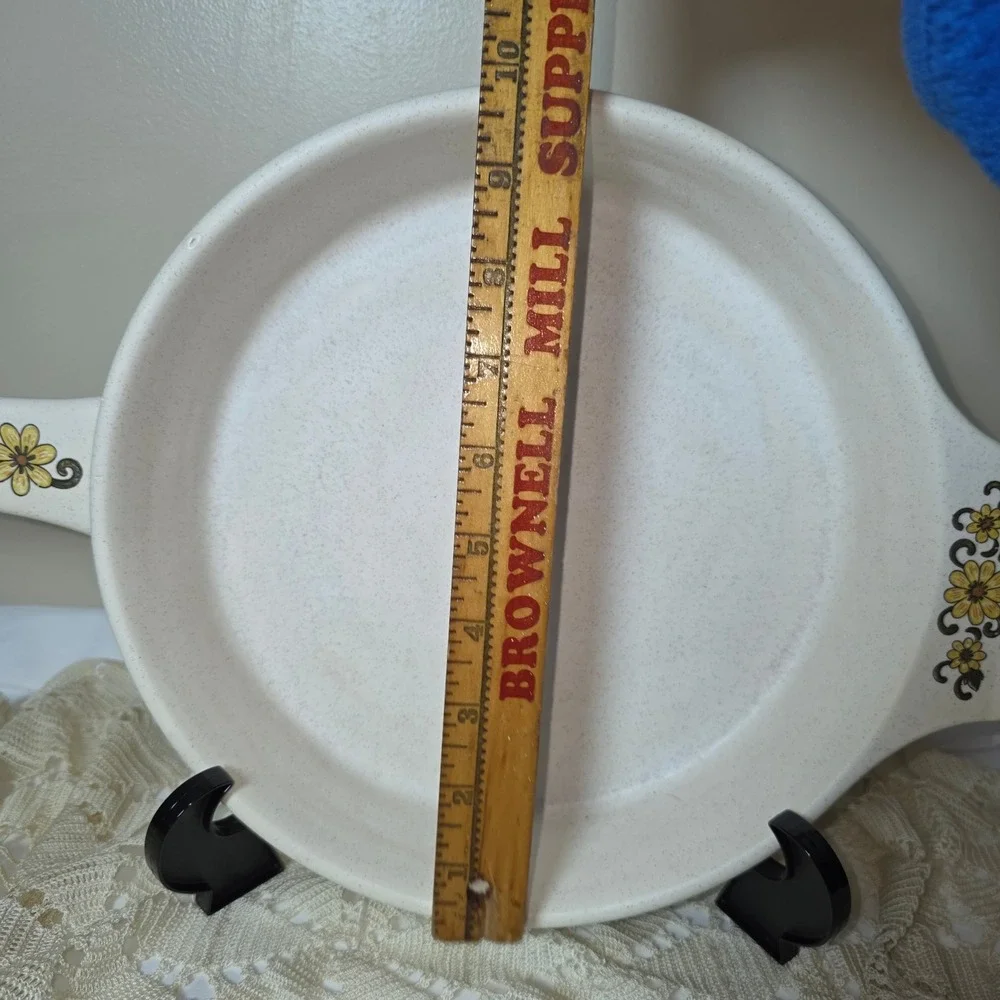 Vintage Festive by International Ceramic Skillet Yellow‎ Daisy Floral 10 Inch